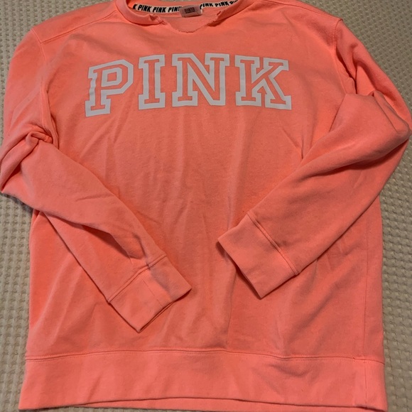 PINK Victoria's Secret Tops - 💕 pink pullover sweatshirt.